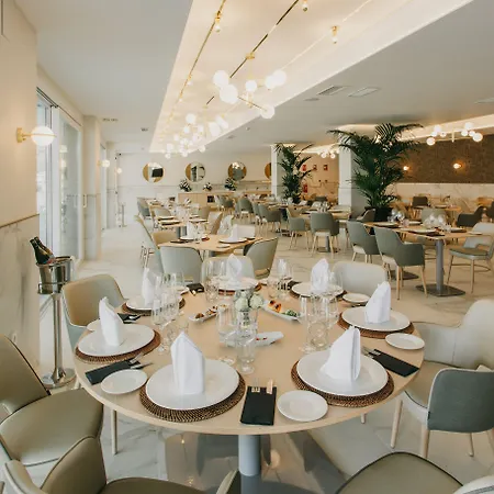 El Mirador Hotel 4*